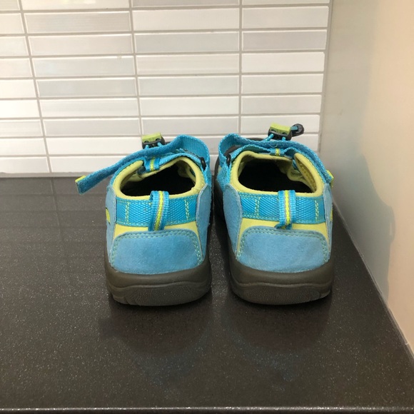 Keens kids turquoise and yellow sandals - Picture 5 of 8